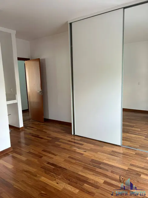 Casa de Condomínio com 3 quartos à venda e para alugar, 550m2 em Carapicuiba - SP - imagem 7 Foto 7 de Casa de Condomínio com 3 quartos à venda e para alugar, 550m2 em Carapicuiba - SP