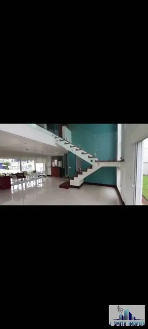 Foto 2 de Casa de Condomínio com 3 quartos à venda e para alugar, 550m2 em Carapicuiba - SP