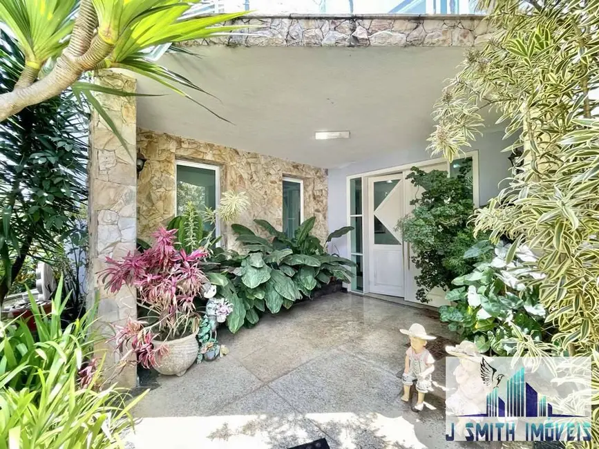 Casa com 6 quartos à venda e para alugar, 1043m2 em Golf Park, Carapicuiba - SP - imagem 3 Foto 3 de Casa com 6 quartos à venda e para alugar, 1043m2 em Golf Park, Carapicuiba - SP