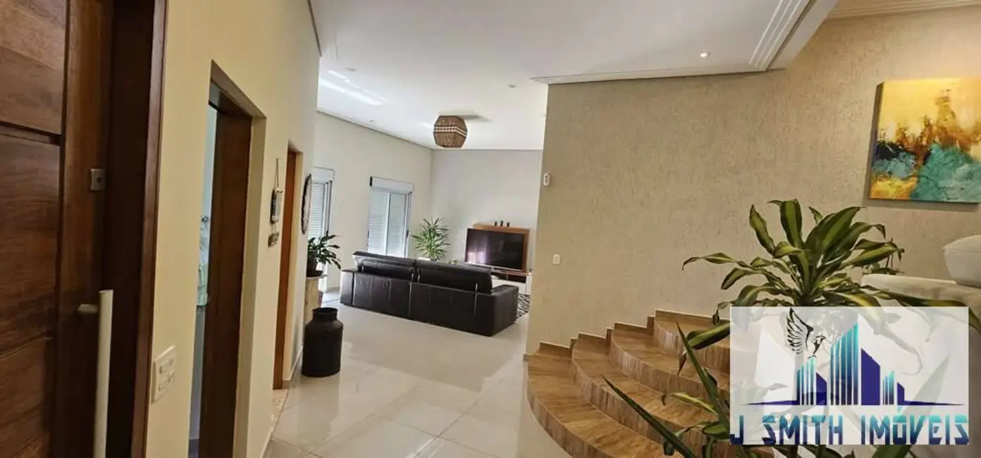 Casa com 3 quartos à venda, 1000m2 em Chácara Vale do Rio Cotia, Carapicuiba - SP - imagem 4 Foto 4 de Casa com 3 quartos à venda, 1000m2 em Chácara Vale do Rio Cotia, Carapicuiba - SP