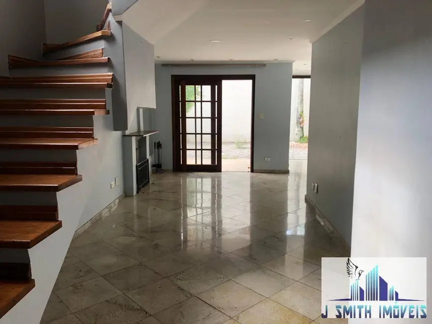 Foto 2 de Casa com 4 quartos à venda, 250m2 em Jardim Lambreta, Cotia - SP