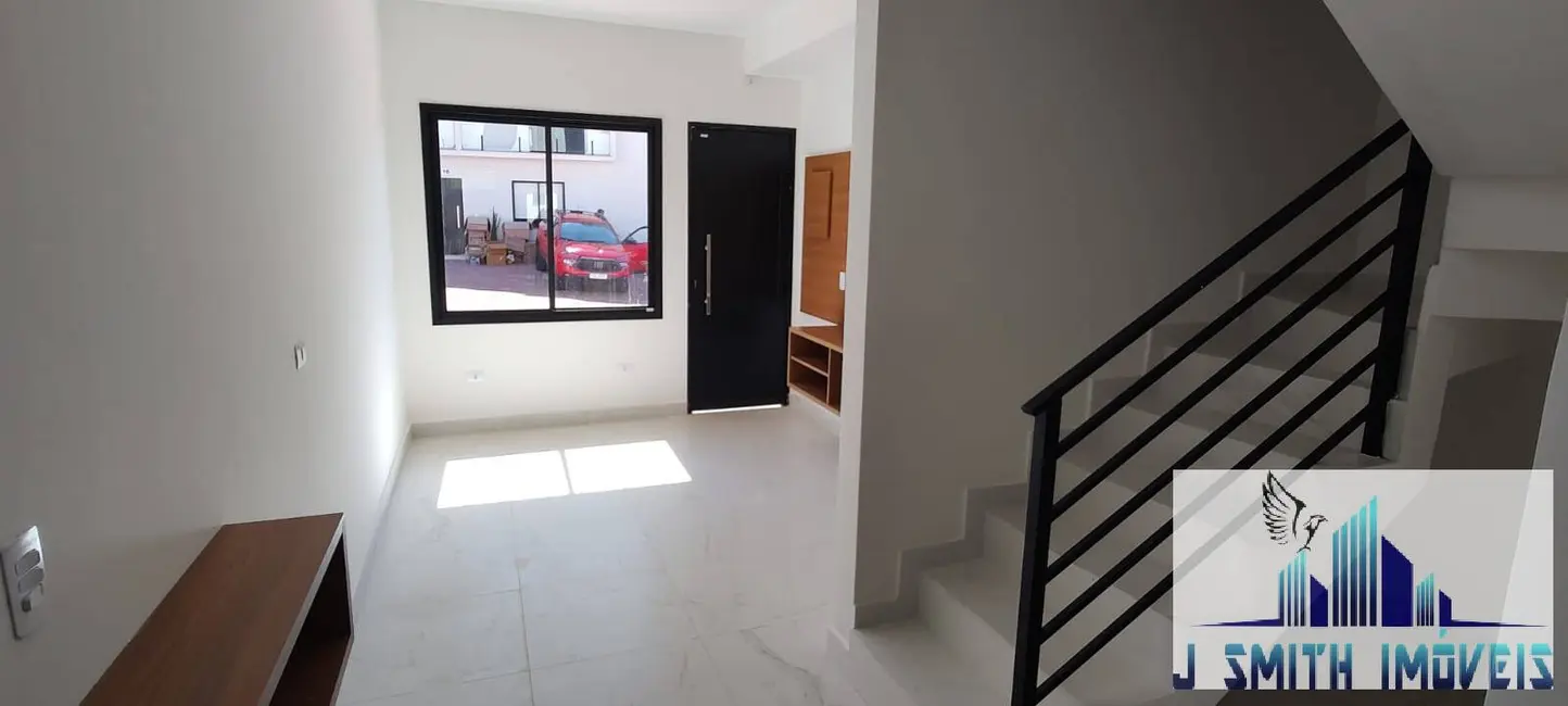 Foto 2 de Casa com 2 quartos para alugar, 90m2 em Granja Viana II, Cotia - SP