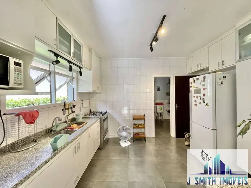 Casa com 4 quartos à venda, 380m2 em Residencial Euroville, Carapicuiba - SP - imagem 6 Foto 6 de Casa com 4 quartos à venda, 380m2 em Residencial Euroville, Carapicuiba - SP