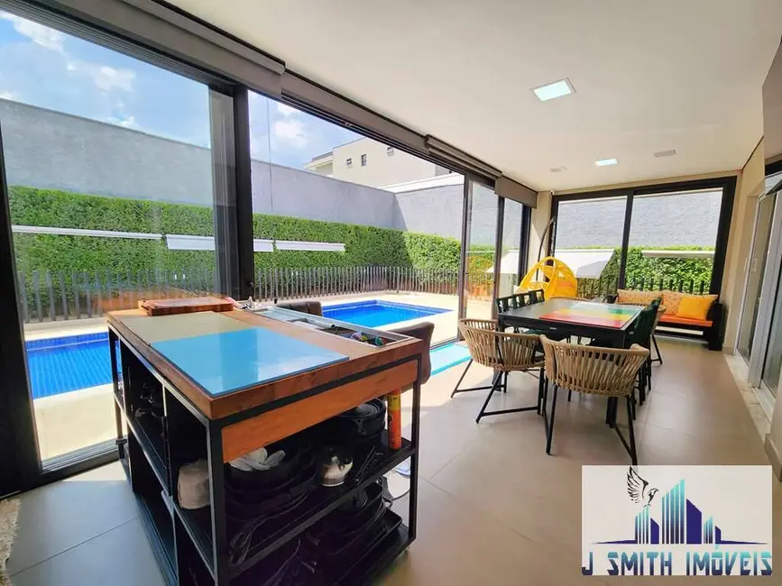 Casa com 3 quartos à venda, 304m2 em Granja Viana, Carapicuiba - SP - imagem 8 Foto 8 de Casa com 3 quartos à venda, 304m2 em Granja Viana, Carapicuiba - SP