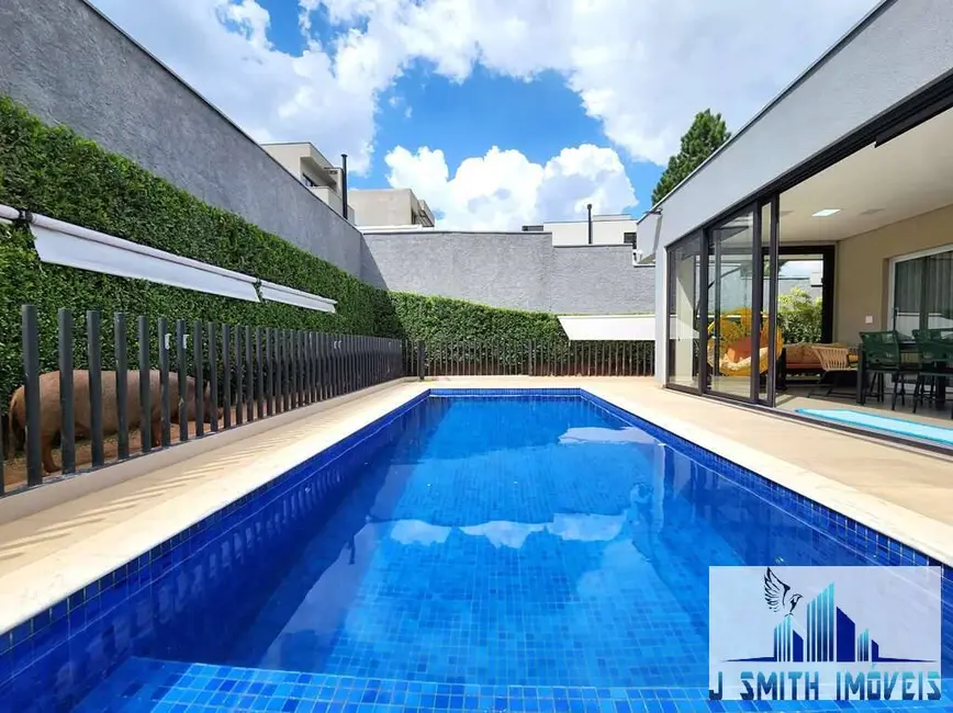 Casa com 3 quartos à venda, 304m2 em Granja Viana, Carapicuiba - SP - imagem 3 Foto 3 de Casa com 3 quartos à venda, 304m2 em Granja Viana, Carapicuiba - SP