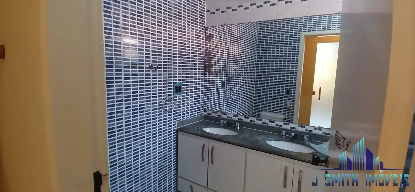 Foto 8 de Casa com 3 quartos à venda, 300m2 em Jardim Lambreta, Cotia - SP