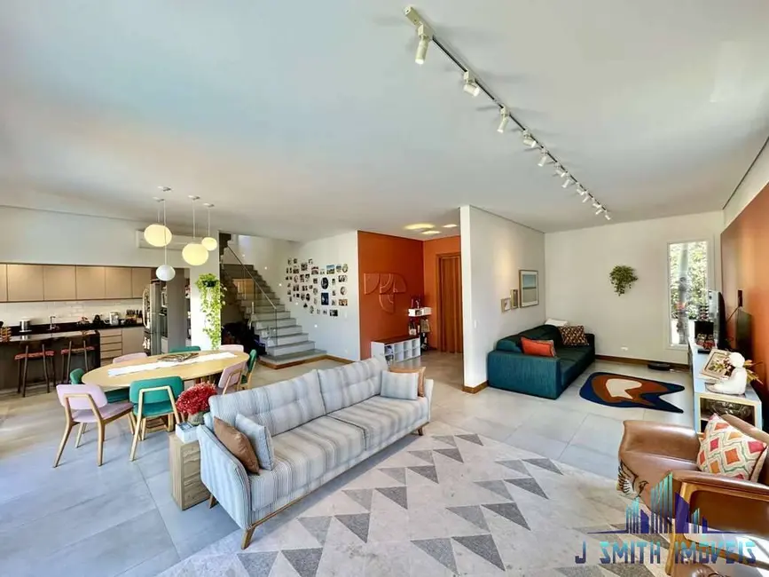 Casa com 4 quartos à venda, 345m2 em Granja Viana, Carapicuiba - SP - imagem 6 Foto 6 de Casa com 4 quartos à venda, 345m2 em Granja Viana, Carapicuiba - SP