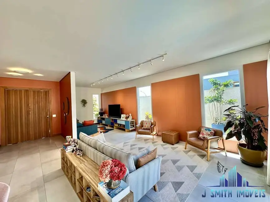 Casa com 4 quartos à venda, 345m2 em Granja Viana, Carapicuiba - SP - imagem 8 Foto 8 de Casa com 4 quartos à venda, 345m2 em Granja Viana, Carapicuiba - SP