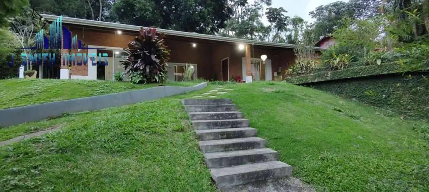 Foto 1 de Casa com 3 quartos à venda e para alugar, 199m2 em Jardim Colibri, Embu Das Artes - SP