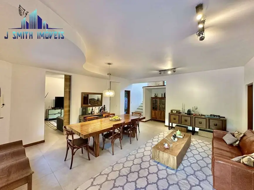 Foto 8 de Casa com 3 quartos à venda, 355m2 em Chácara dos Lagos, Carapicuiba - SP