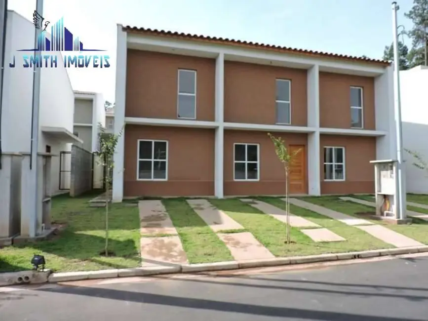 Foto 1 de Casa com 2 quartos à venda, 76m2 em Jardim Maria Tereza, Cotia - SP