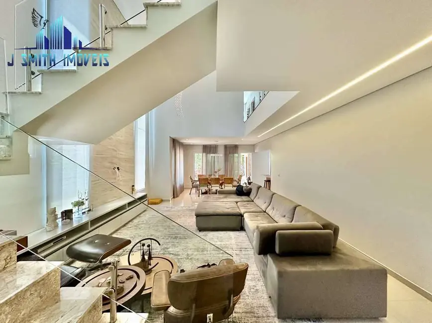 Foto 4 de Casa com 5 quartos à venda, 402m2 em Jardim do Golf I, Jandira - SP