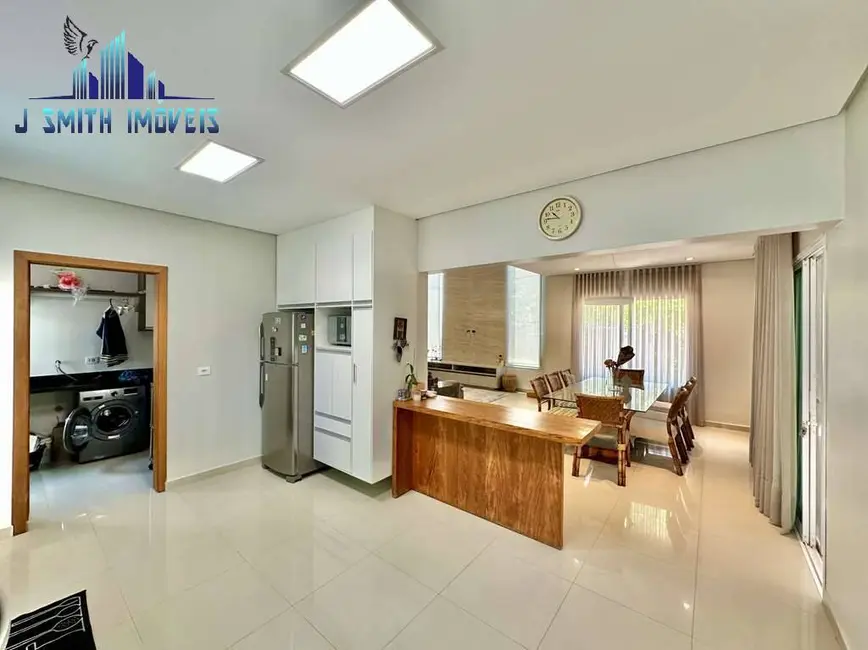 Foto 8 de Casa com 5 quartos à venda, 402m2 em Jardim do Golf I, Jandira - SP