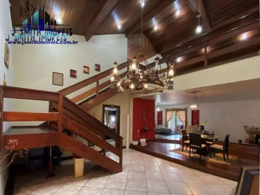 Foto 4 de Casa com 5 quartos para alugar, 780m2 em Chácara dos Junqueiras, Carapicuiba - SP