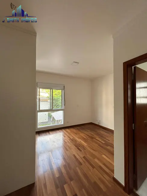 Casa de Condomínio com 3 quartos para alugar, 550m2 em Carapicuiba - SP - imagem 6 Foto 6 de Casa de Condomínio com 3 quartos para alugar, 550m2 em Carapicuiba - SP