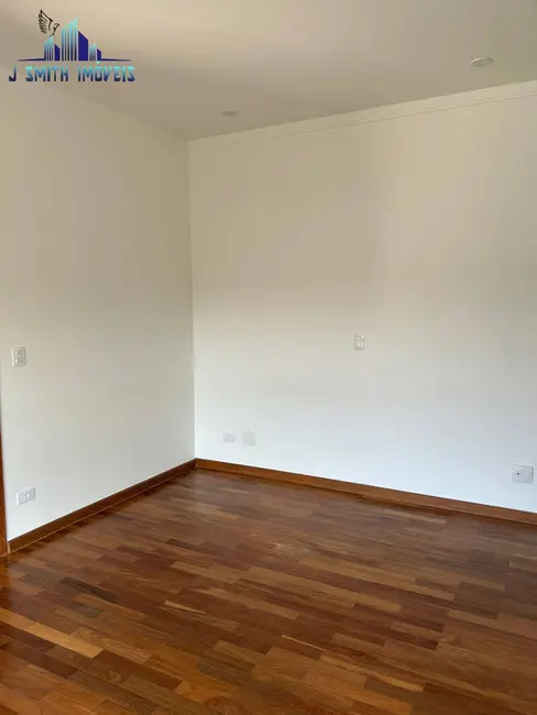 Casa de Condomínio com 3 quartos para alugar, 550m2 em Carapicuiba - SP - imagem 9 Foto 9 de Casa de Condomínio com 3 quartos para alugar, 550m2 em Carapicuiba - SP