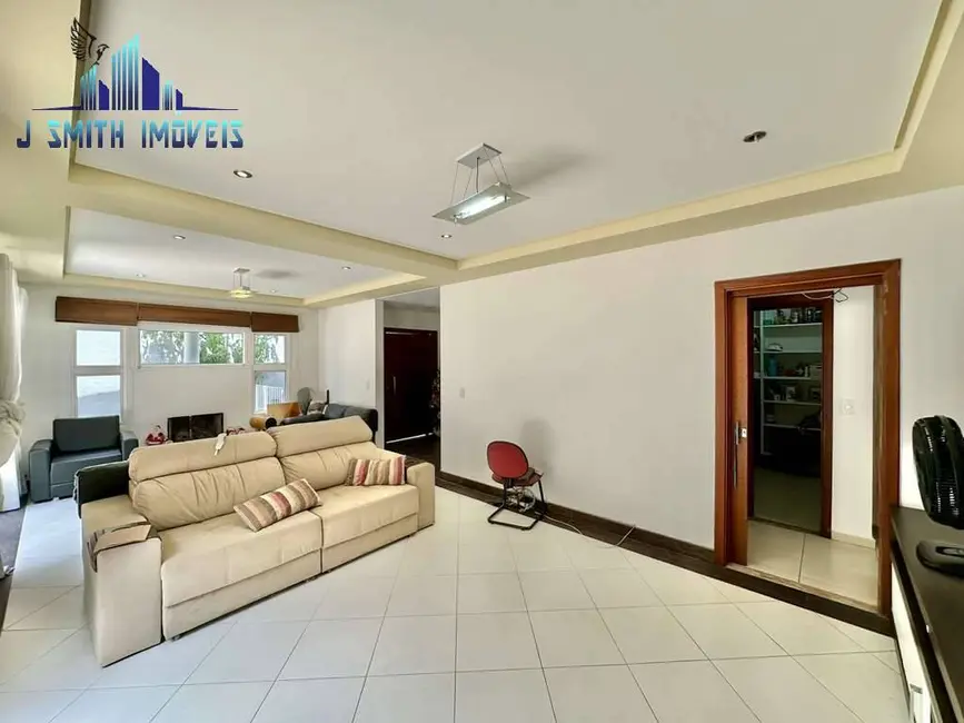 Foto 7 de Casa de Condomínio com 4 quartos para alugar, 401m2 em Carapicuiba - SP