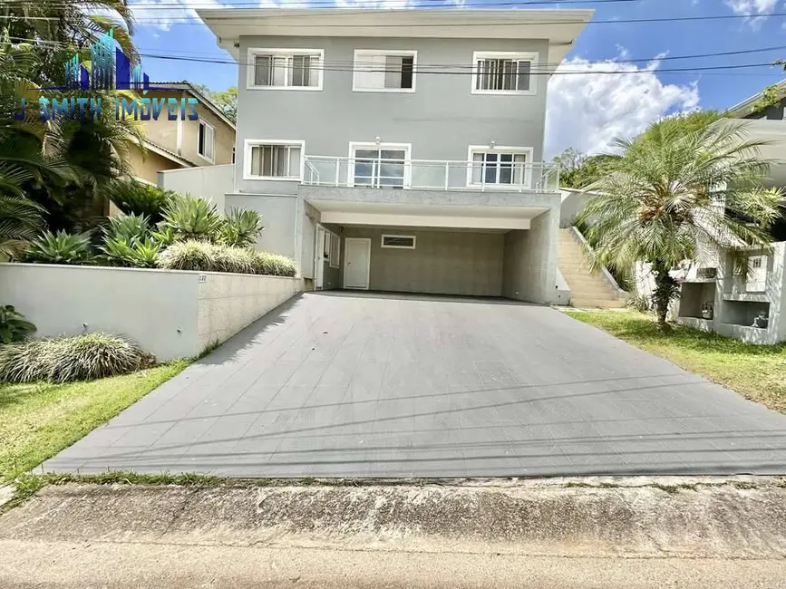 Foto 1 de Casa de Condomínio com 4 quartos para alugar, 401m2 em Carapicuiba - SP