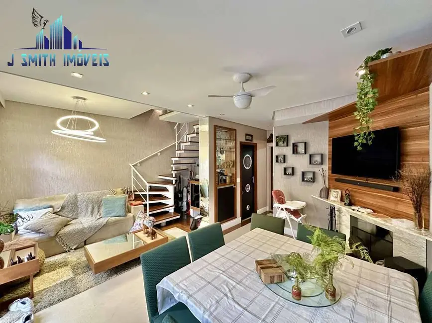 Casa com 3 quartos à venda e para alugar, 131m2 em Jardim Rebelato, Cotia - SP - imagem 4 Foto 4 de Casa com 3 quartos à venda e para alugar, 131m2 em Jardim Rebelato, Cotia - SP