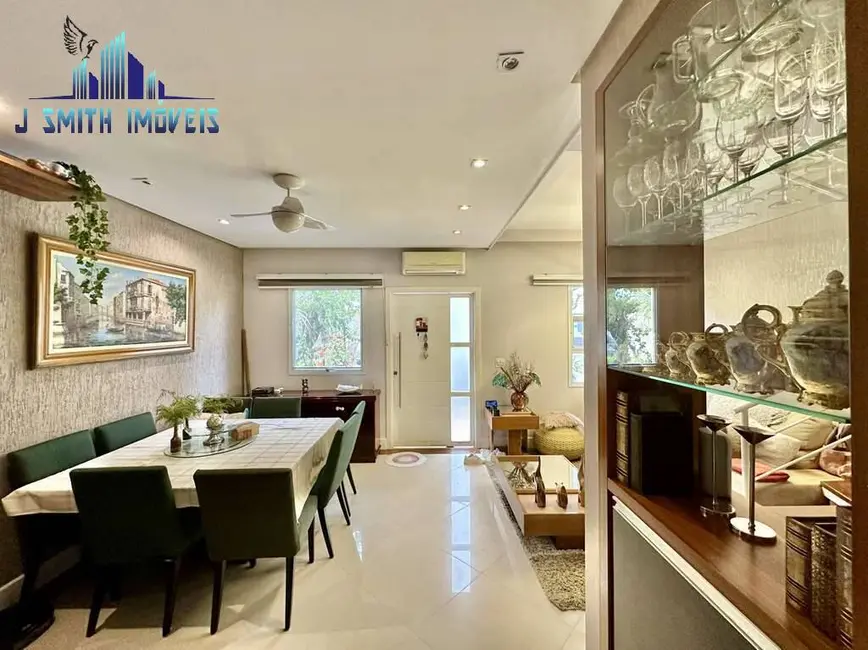 Casa com 3 quartos à venda e para alugar, 131m2 em Jardim Rebelato, Cotia - SP - imagem 2 Foto 2 de Casa com 3 quartos à venda e para alugar, 131m2 em Jardim Rebelato, Cotia - SP