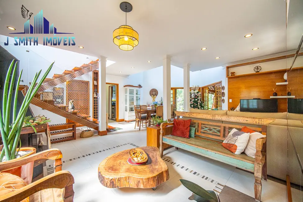 Foto 2 de Casa de Condomínio com 3 quartos à venda, 300m2 em Jardim Indaiá, Embu Das Artes - SP