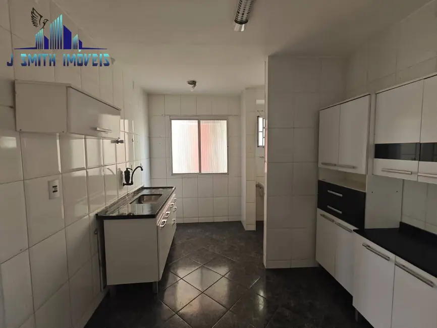 Apartamento com 3 quartos para alugar, 70m2 em Granja Viana II, Cotia - SP - imagem 4 Foto 4 de Apartamento com 3 quartos para alugar, 70m2 em Granja Viana II, Cotia - SP