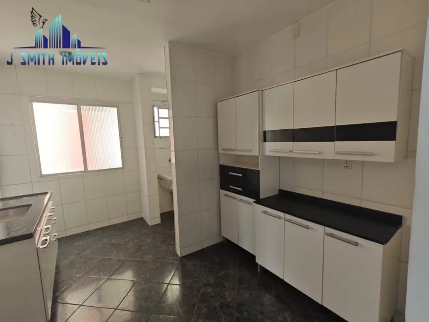 Apartamento com 3 quartos para alugar, 70m2 em Granja Viana II, Cotia - SP - imagem 6 Foto 6 de Apartamento com 3 quartos para alugar, 70m2 em Granja Viana II, Cotia - SP