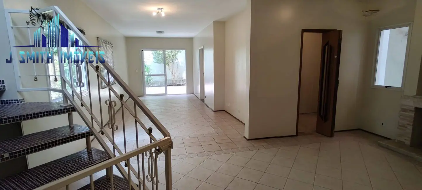 Foto 3 de Casa com 3 quartos à venda, 168m2 em Parque Rincão, Cotia - SP