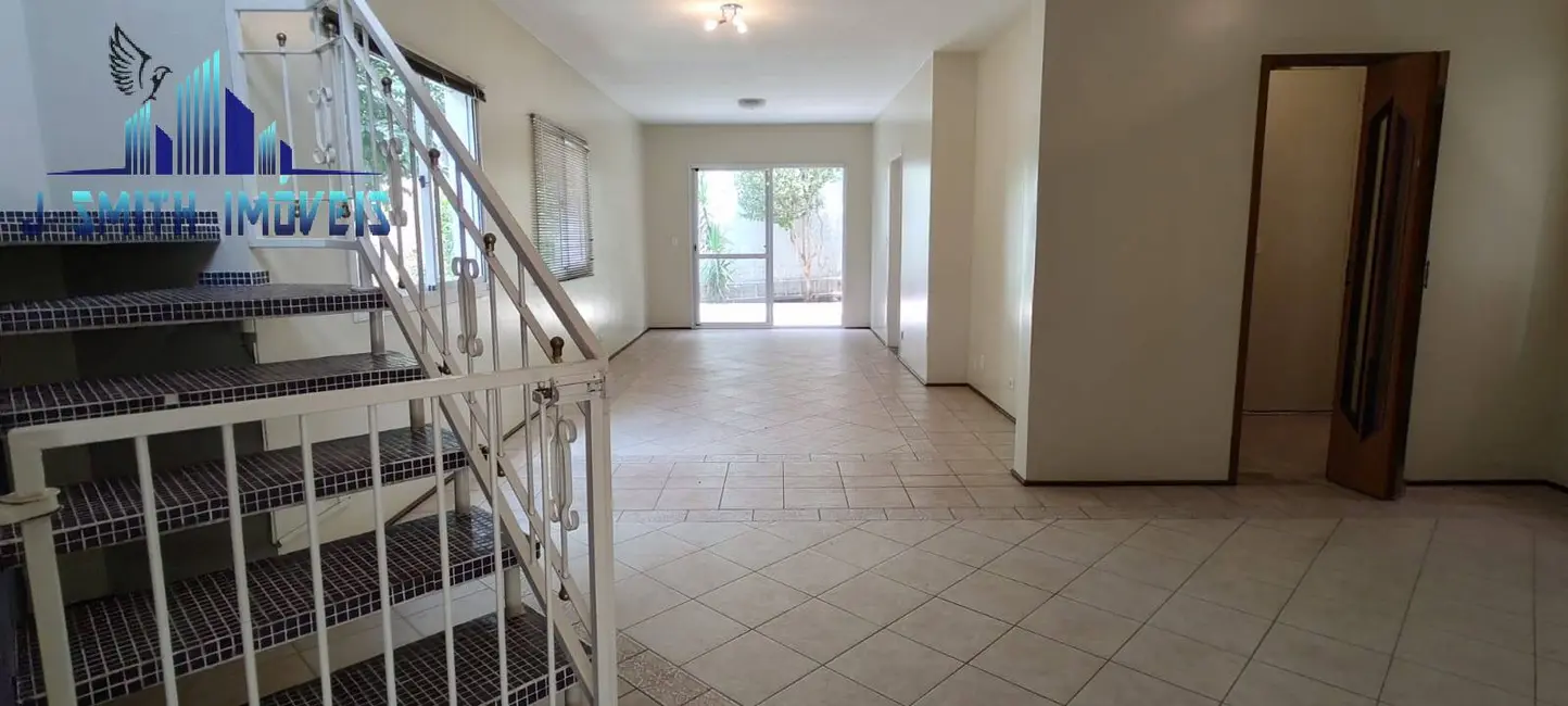 Foto 2 de Casa com 3 quartos à venda, 168m2 em Parque Rincão, Cotia - SP