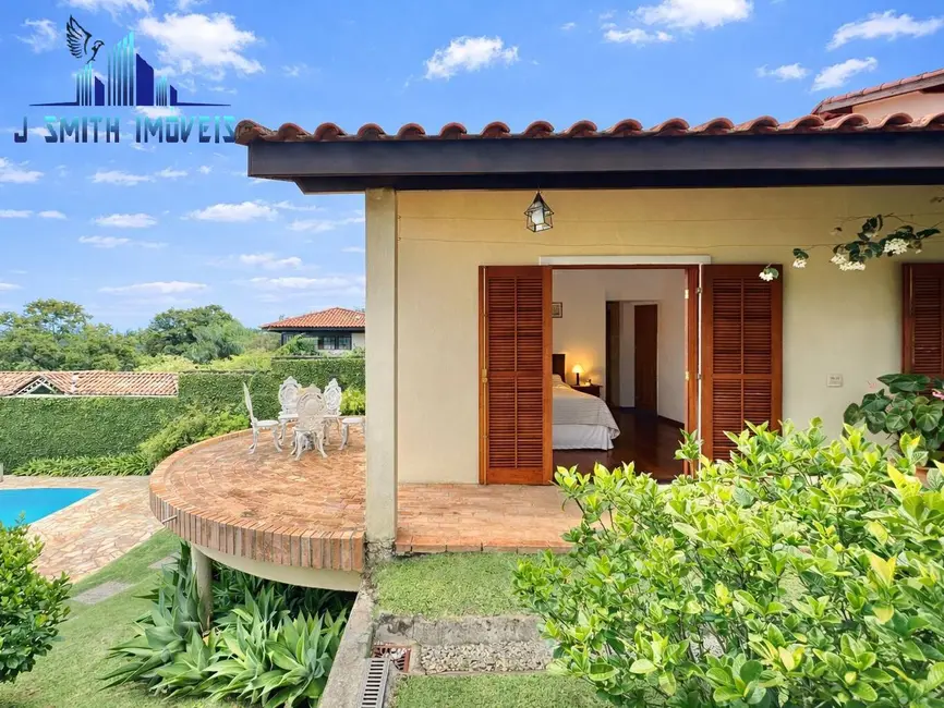 Casa com 4 quartos à venda, 423m2 em Granja Viana II, Cotia - SP - imagem 5 Foto 5 de Casa com 4 quartos à venda, 423m2 em Granja Viana II, Cotia - SP