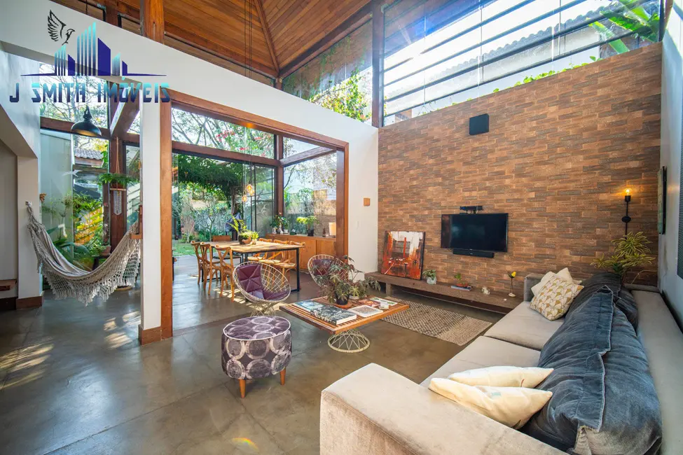 Foto 2 de Casa com 2 quartos à venda, 156m2 em Chácara dos Junqueiras, Carapicuiba - SP