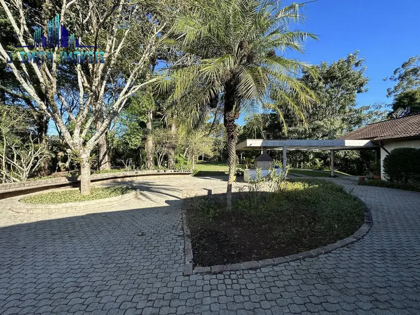 Foto 2 de Casa com 3 quartos à venda, 435m2 em Chácara dos Junqueiras, Carapicuiba - SP