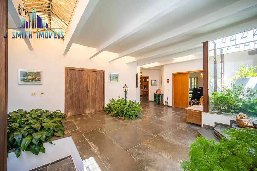 Foto 3 de Casa com 5 quartos à venda, 756m2 em Chácara Eliana, Cotia - SP