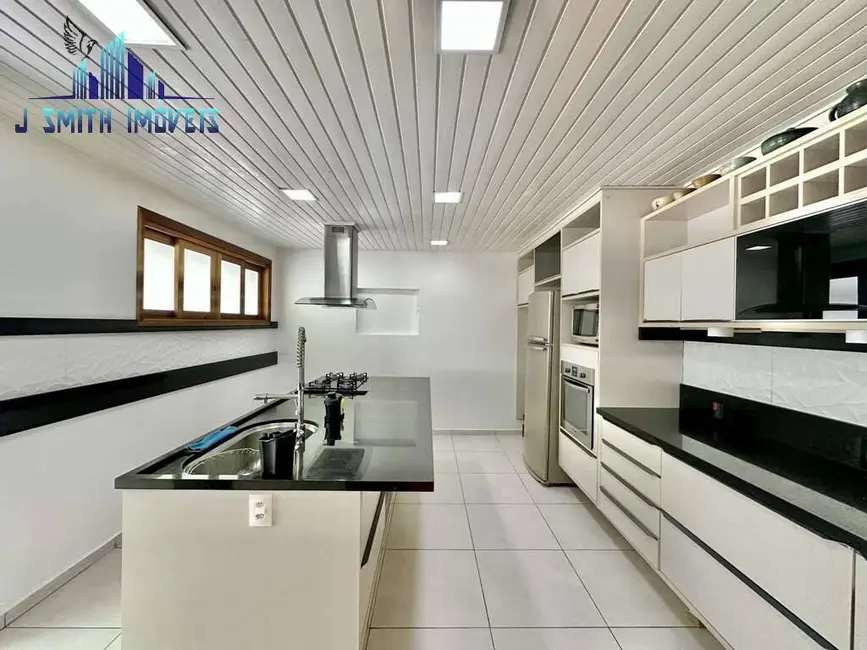 Foto 6 de Casa de Condomínio com 3 quartos à venda e para alugar, 342m2 em Algarve, Cotia - SP