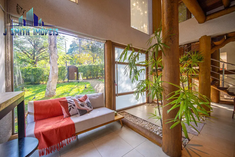 Foto 6 de Casa com 4 quartos à venda, 310m2 em Jardim Passárgada I, Cotia - SP