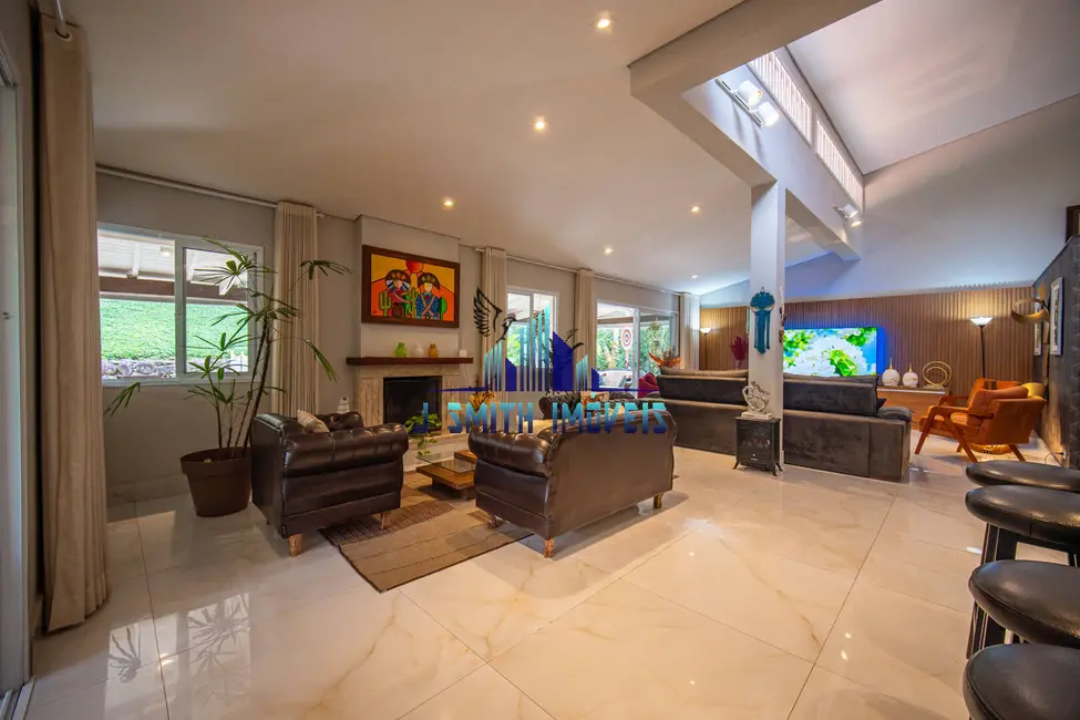 Foto 4 de Casa com 4 quartos à venda, 337m2 em Granja Viana, Cotia - SP
