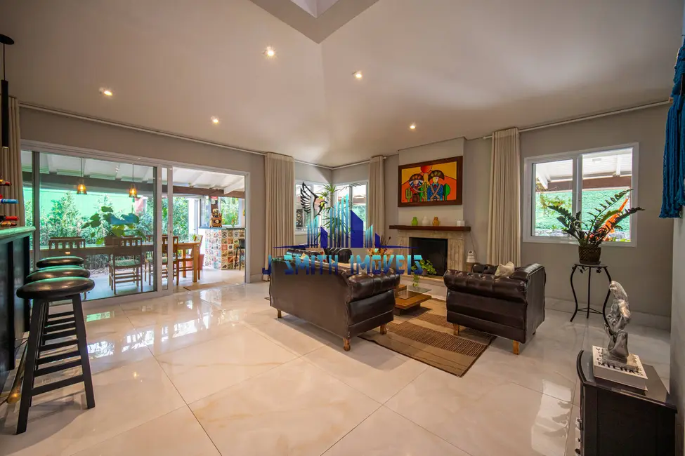 Foto 3 de Casa com 4 quartos à venda, 337m2 em Granja Viana, Cotia - SP