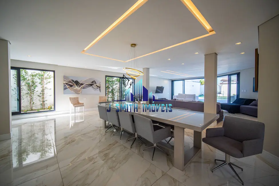 Casa com 6 quartos à venda, 520m2 em São Paulo II, Cotia - SP - imagem 4 Foto 4 de Casa com 6 quartos à venda, 520m2 em São Paulo II, Cotia - SP