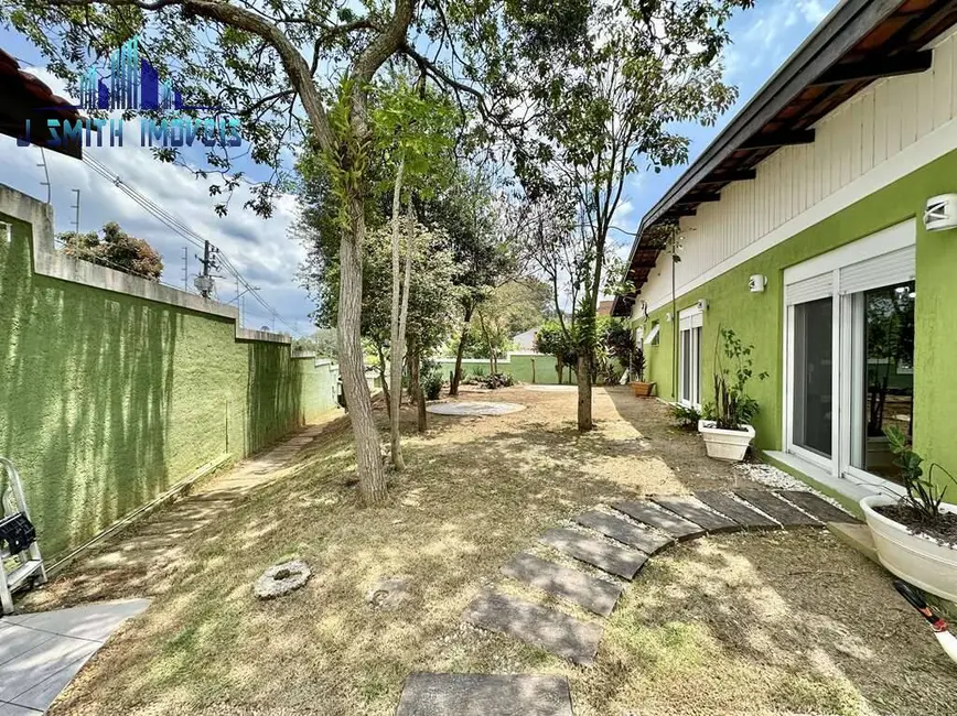 Casa com 8 quartos à venda e para alugar, 445m2 em Granja Viana, Cotia - SP - imagem 6 Foto 6 de Casa com 8 quartos à venda e para alugar, 445m2 em Granja Viana, Cotia - SP
