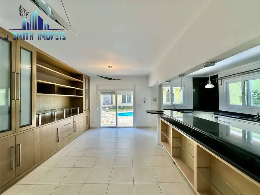 Casa com 8 quartos à venda e para alugar, 445m2 em Granja Viana, Cotia - SP - imagem 3 Foto 3 de Casa com 8 quartos à venda e para alugar, 445m2 em Granja Viana, Cotia - SP