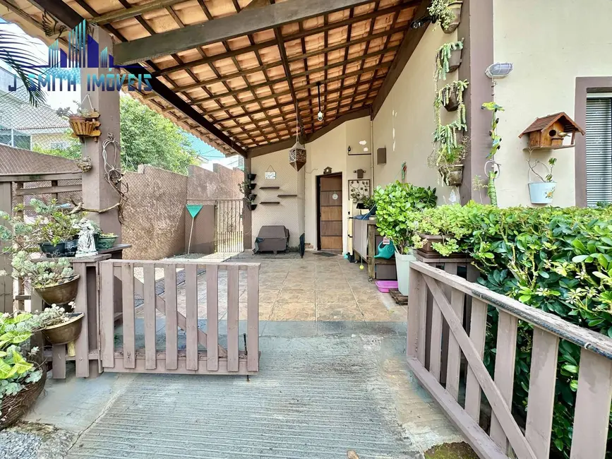 Foto 3 de Casa com 2 quartos à venda, 89m2 em Pitas, Cotia - SP
