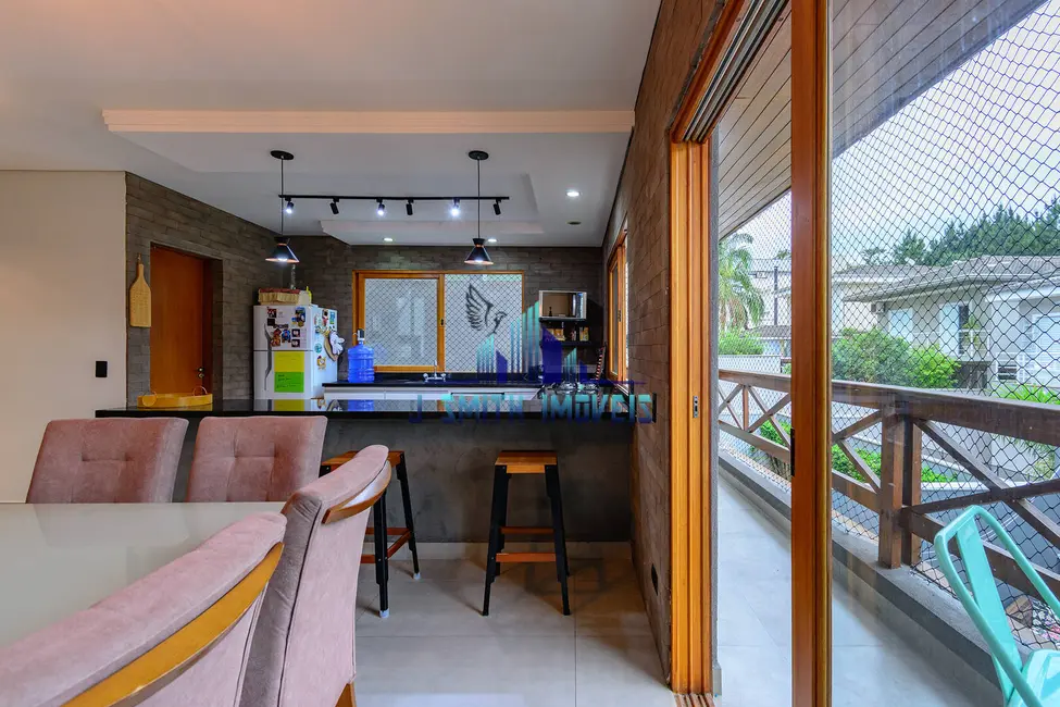 Foto 9 de Casa com 4 quartos à venda, 343m2 em Moinho Velho, Cotia - SP