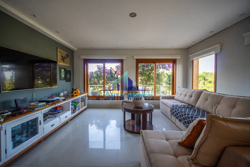 Casa com 3 quartos à venda, 289m2 em Golf Gardens, Carapicuiba - SP - imagem 6 Foto 6 de Casa com 3 quartos à venda, 289m2 em Golf Gardens, Carapicuiba - SP