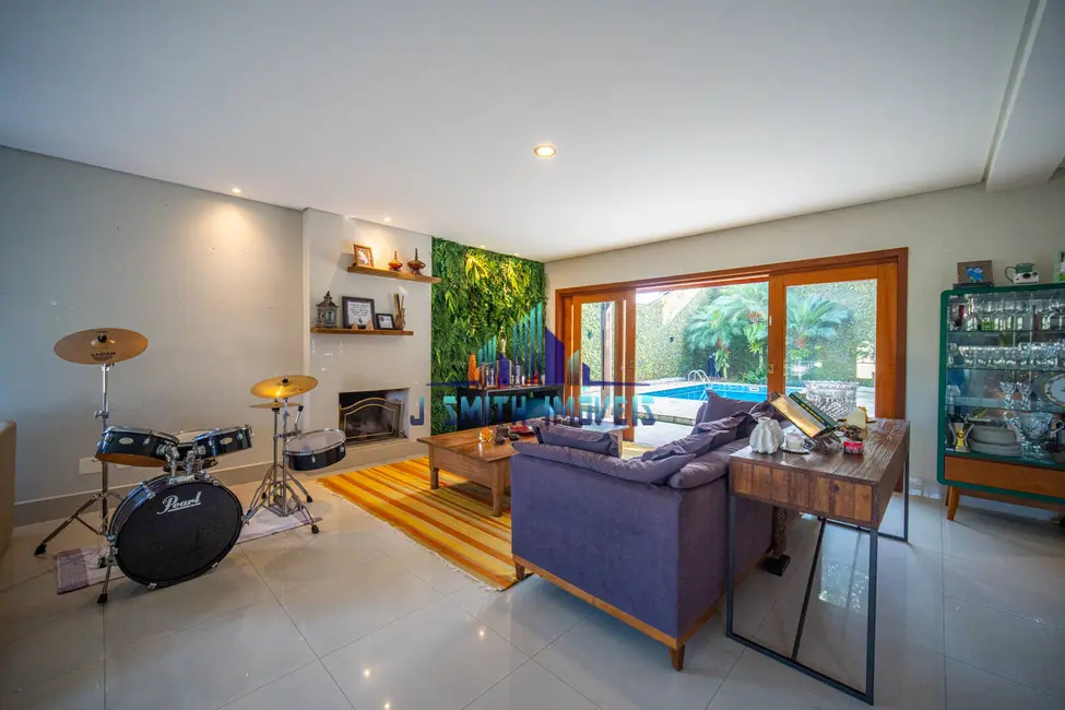 Casa com 3 quartos à venda, 289m2 em Golf Gardens, Carapicuiba - SP - imagem 7 Foto 7 de Casa com 3 quartos à venda, 289m2 em Golf Gardens, Carapicuiba - SP
