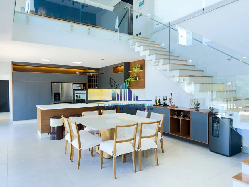 Foto 7 de Casa com 4 quartos à venda, 326m2 em Jardim Indaiá, Embu Das Artes - SP
