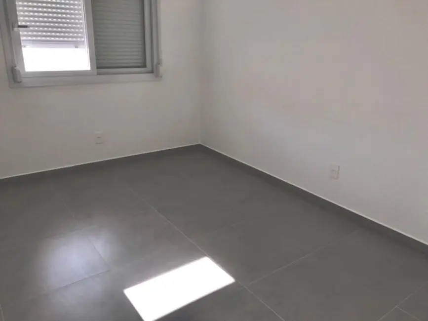 Apartamento com 3 quartos à venda, 105m2 em Centro, Tramandai - RS - imagem 5 Foto 5 de Apartamento com 3 quartos à venda, 105m2 em Centro, Tramandai - RS