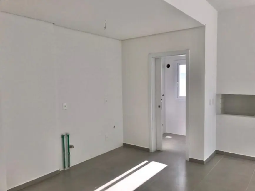 Apartamento com 3 quartos à venda, 105m2 em Centro, Tramandai - RS - imagem 3 Foto 3 de Apartamento com 3 quartos à venda, 105m2 em Centro, Tramandai - RS