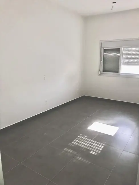 Apartamento com 3 quartos à venda, 105m2 em Centro, Tramandai - RS - imagem 8 Foto 8 de Apartamento com 3 quartos à venda, 105m2 em Centro, Tramandai - RS