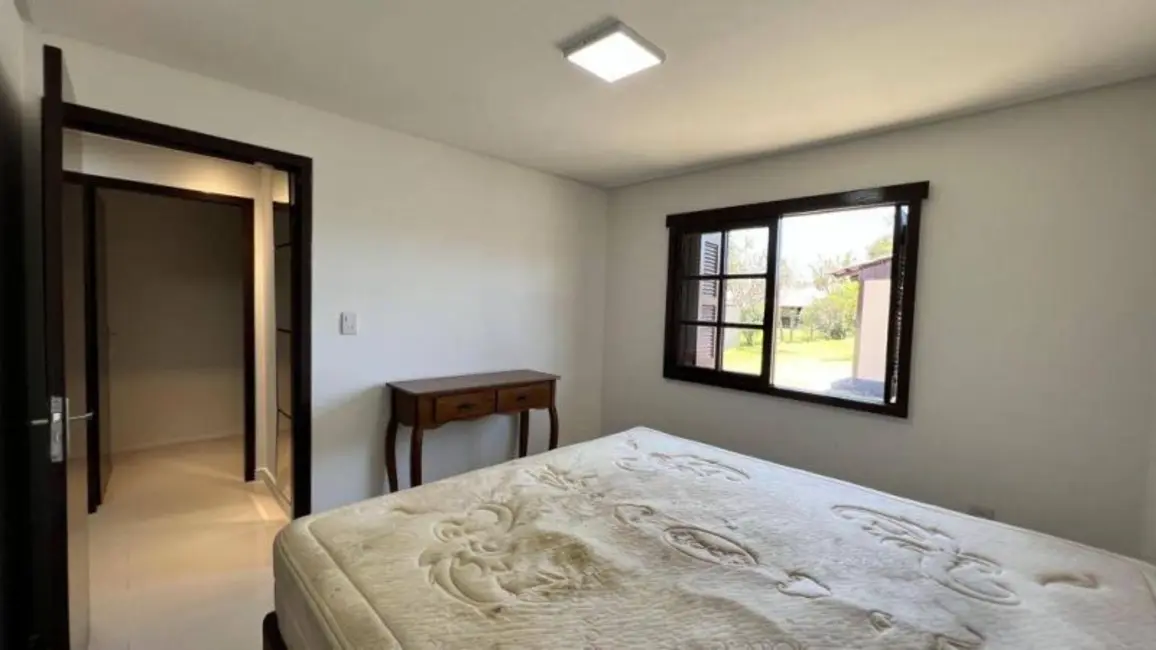 Foto 15 de Casa com 3 quartos à venda, 112m2 em Tramandai - RS