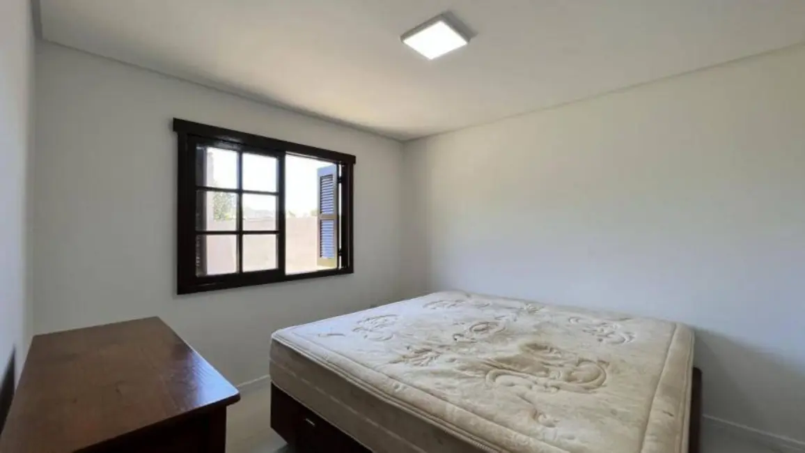 Foto 14 de Casa com 3 quartos à venda, 112m2 em Tramandai - RS